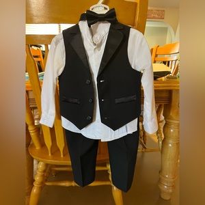 Starting out baby boys 4 pc tux-vest set